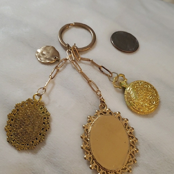 ✨Luxury Italian Art Keychain Fornasetti Inspired Gold Bag Charm FREE SHIPPING - Picture 6 of 6